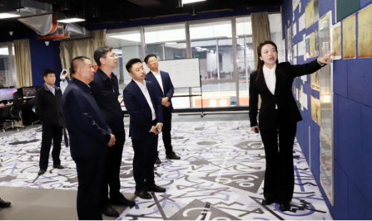 山西省文旅厅党组书记刘冲一行赴山西文旅集团调研2 山西省文旅厅党组书记刘冲一行赴山西文旅集团调研2